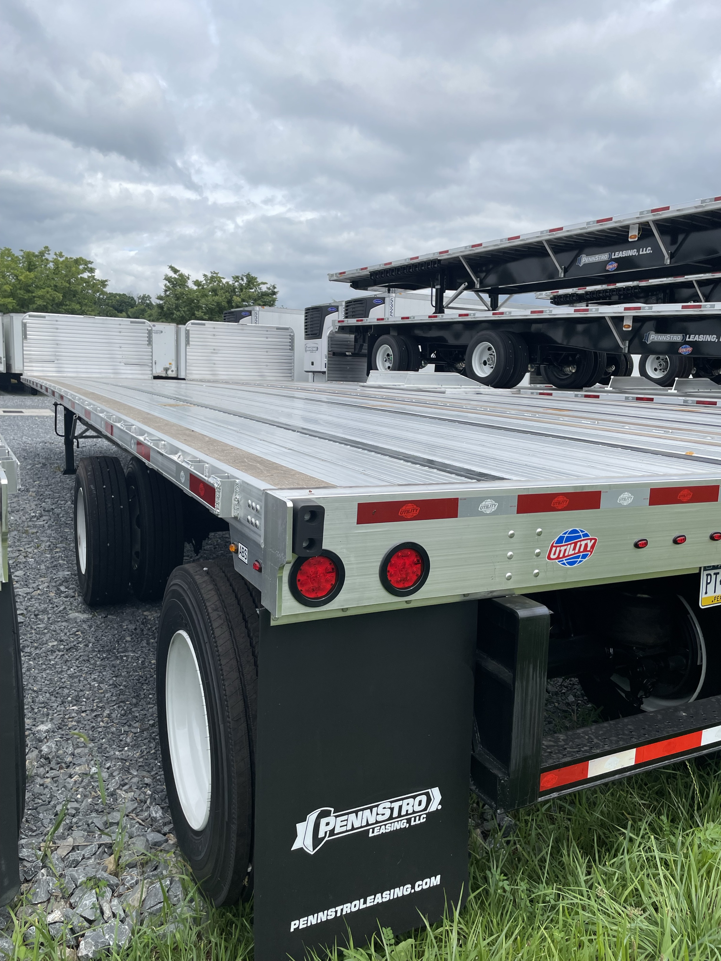 2025 Utility – Flatbed