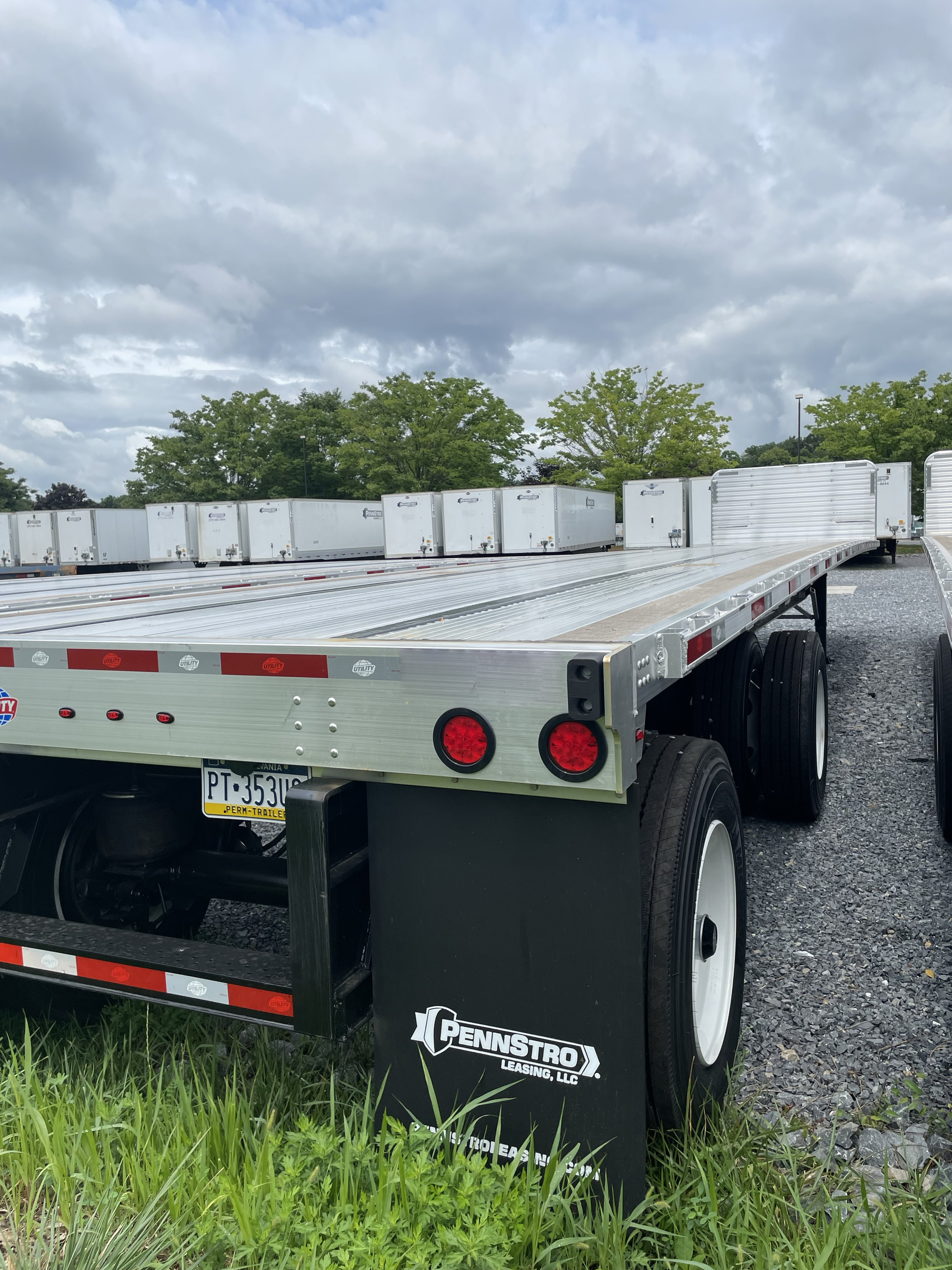 2025 48′ x 102″ Utility – Flatbed