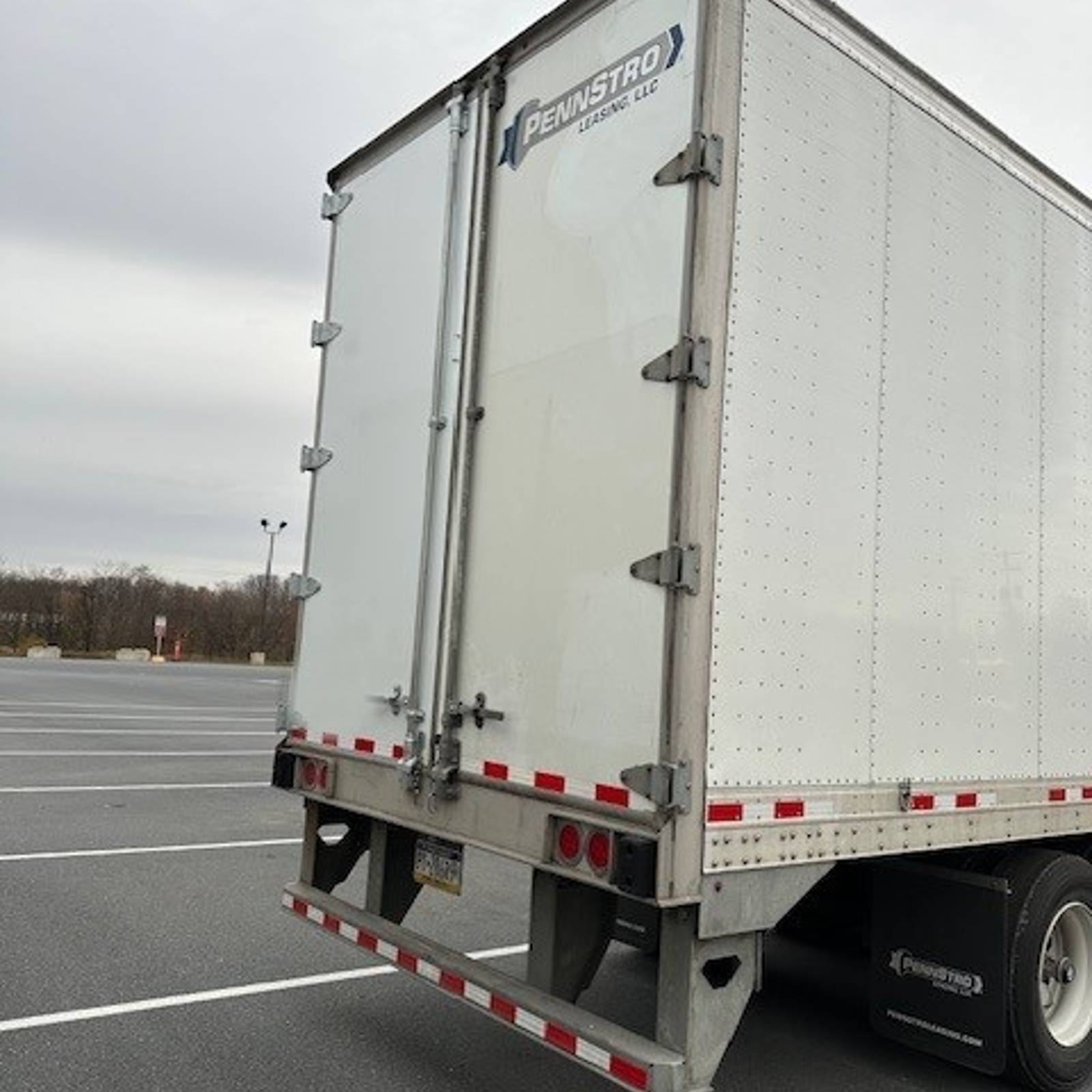 2013 53′ x 102″ Utility – Dry Van